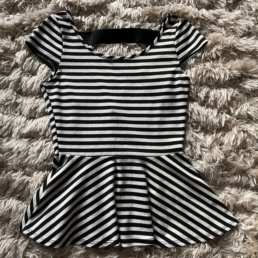 dELiA*s Women's Top Whit and Black Striped Size S
